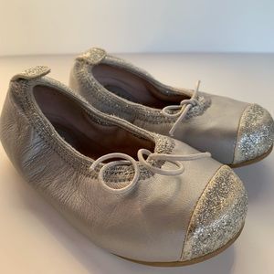 Girl’s Bloch Glitter Toe Leather Flat